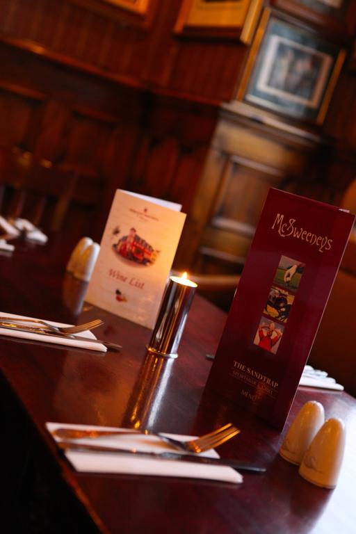 Mcsweeney Arms Hotel Кілларні Екстер'єр фото