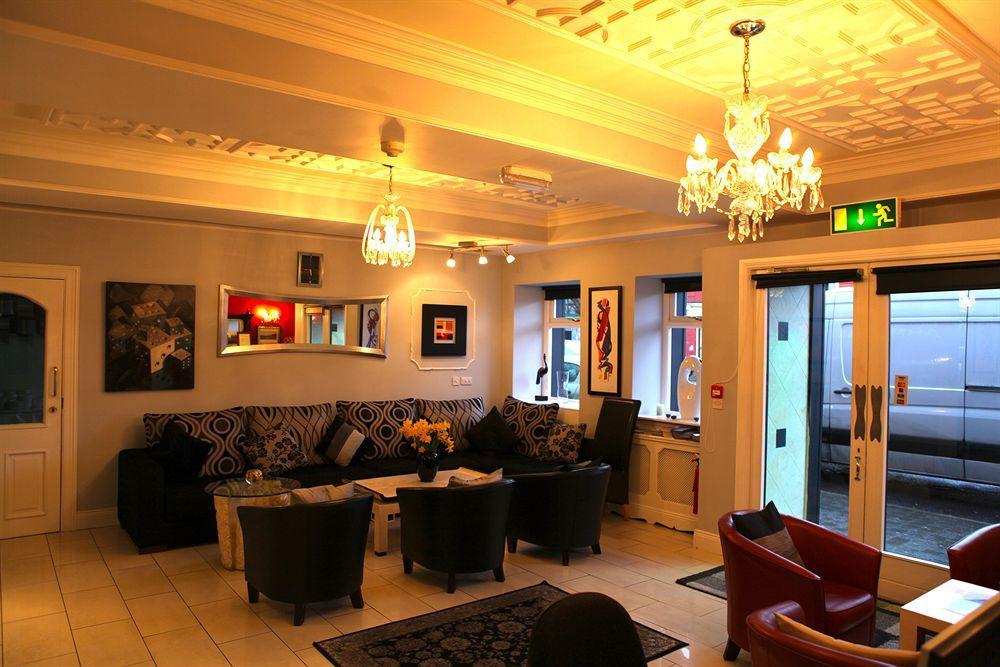 Mcsweeney Arms Hotel Кілларні Екстер'єр фото