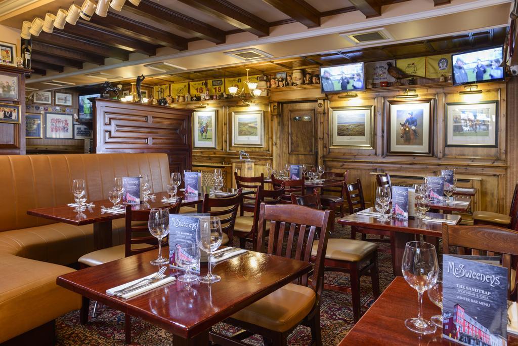 Mcsweeney Arms Hotel Кілларні Екстер'єр фото